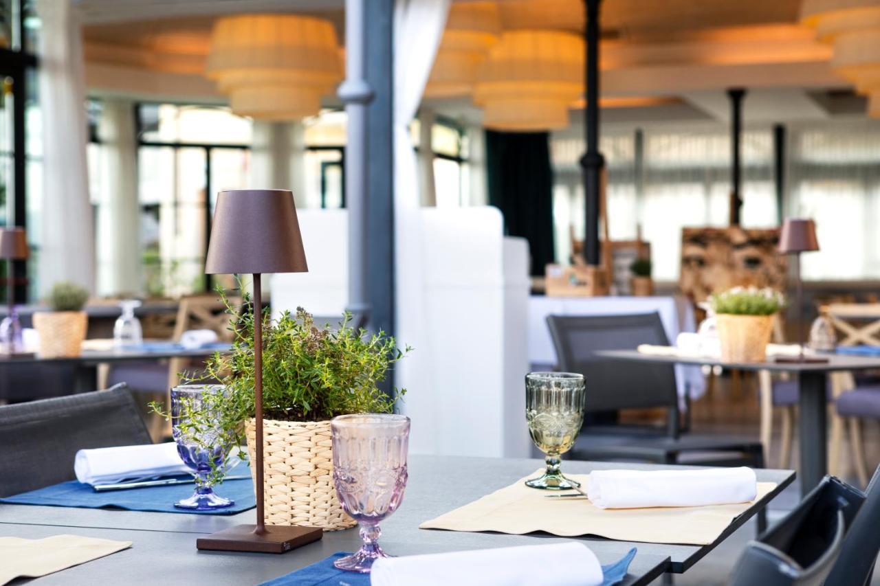 Grand & - The Leading Of The World Hotel 5*