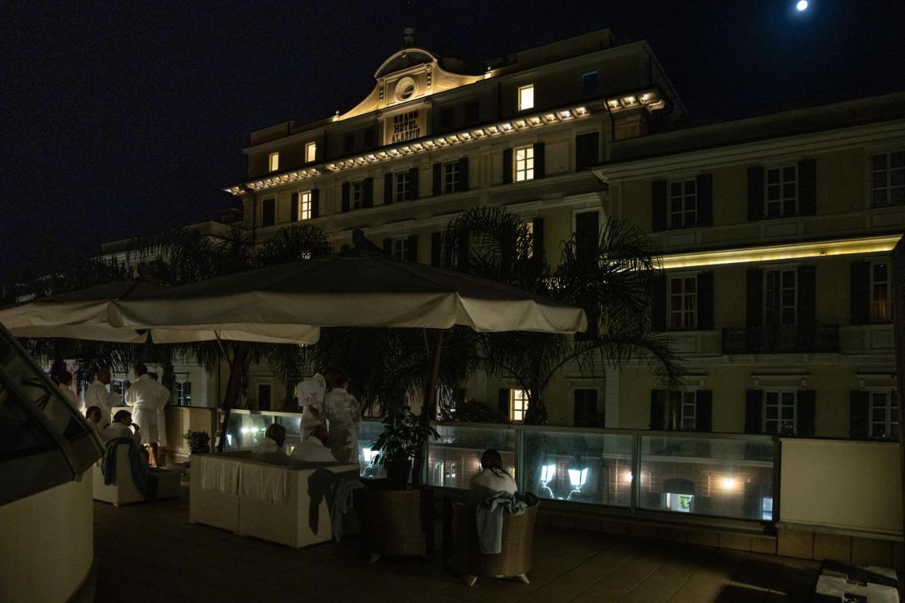 Hotel Grand & - The Leading Of The World